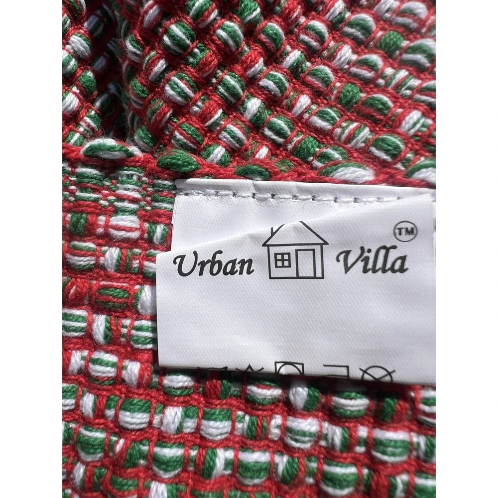 Urban Villa Table Runner  100% Cotton Red Green 14